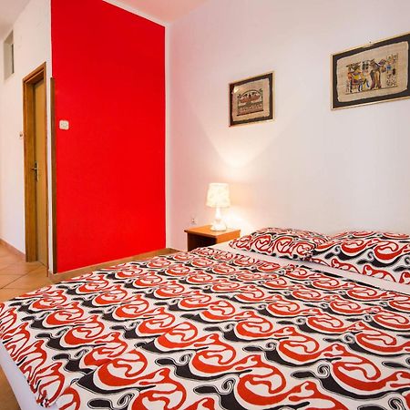 Pansion Marjan Zavala Quarto foto