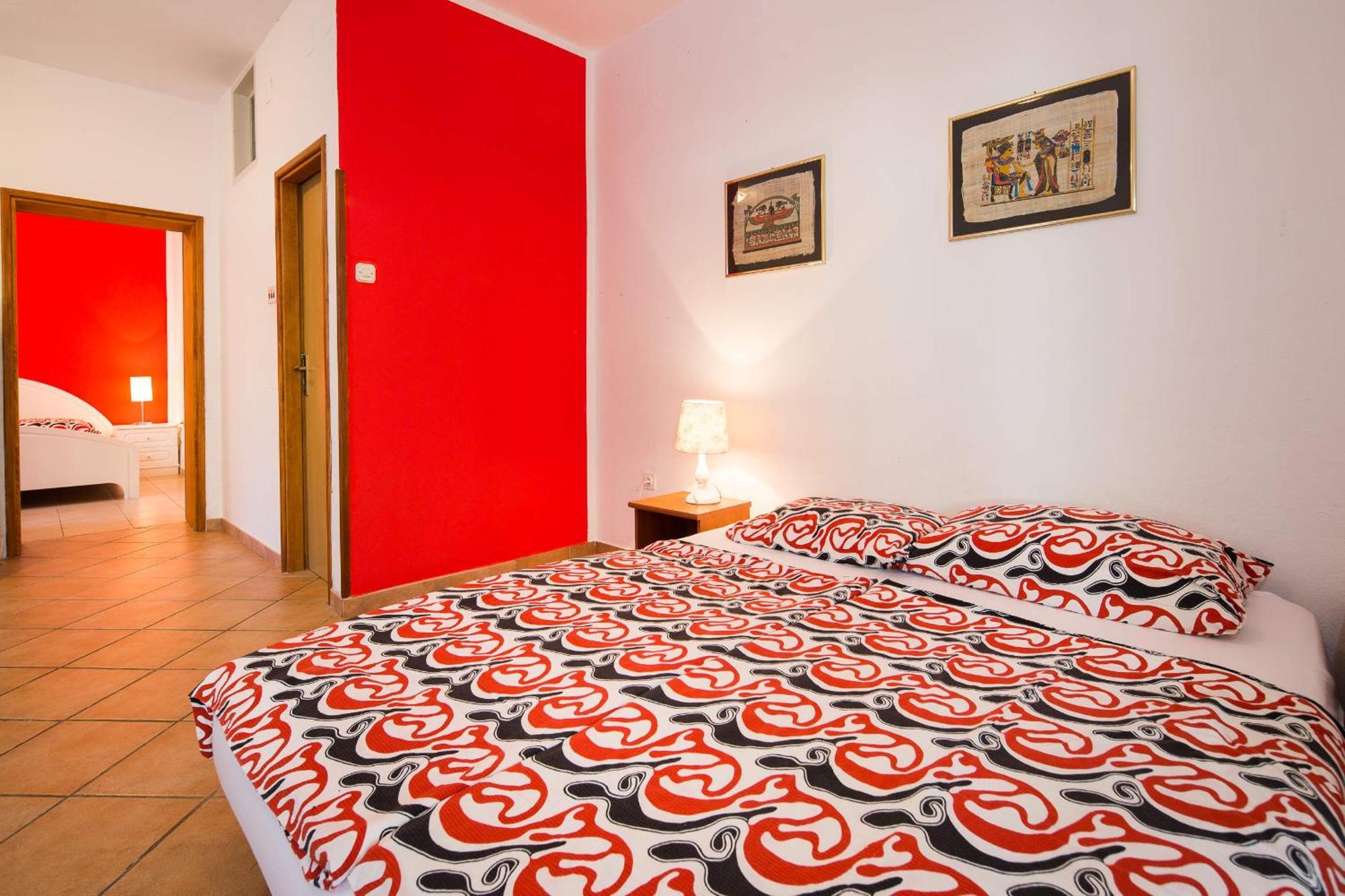 Pansion Marjan Zavala Quarto foto